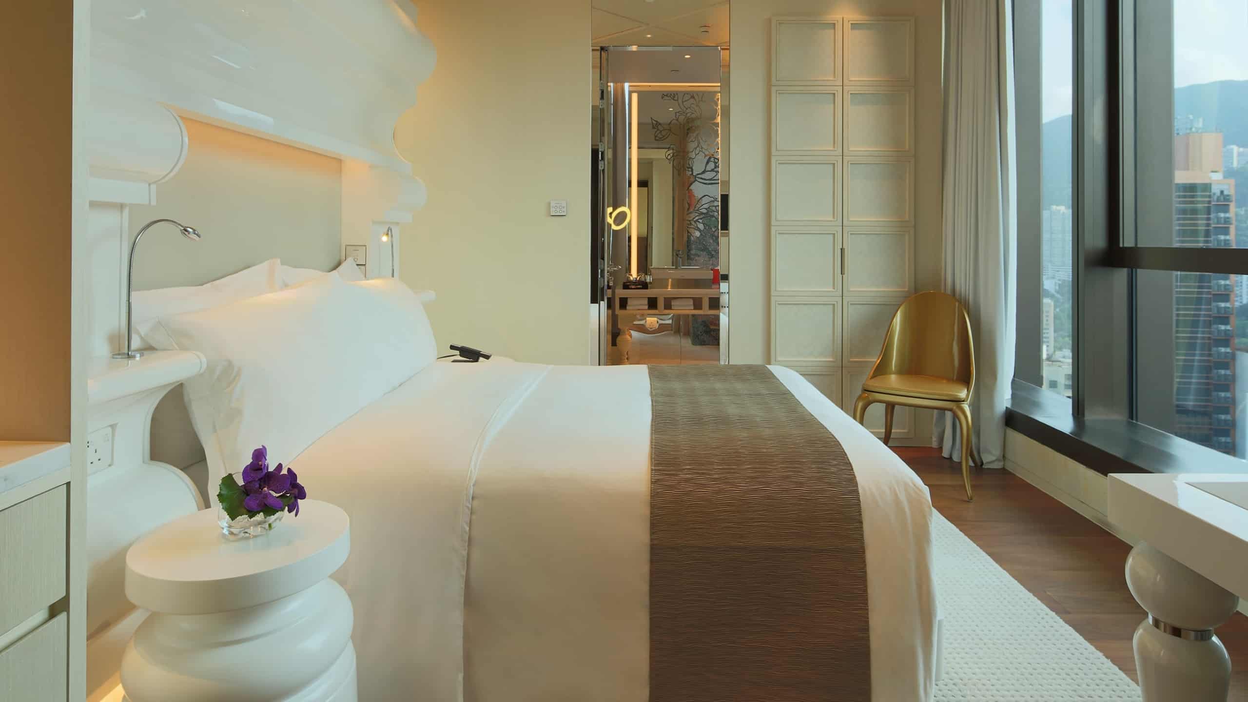 Mira Moon New Moon Room Penthouse Floor