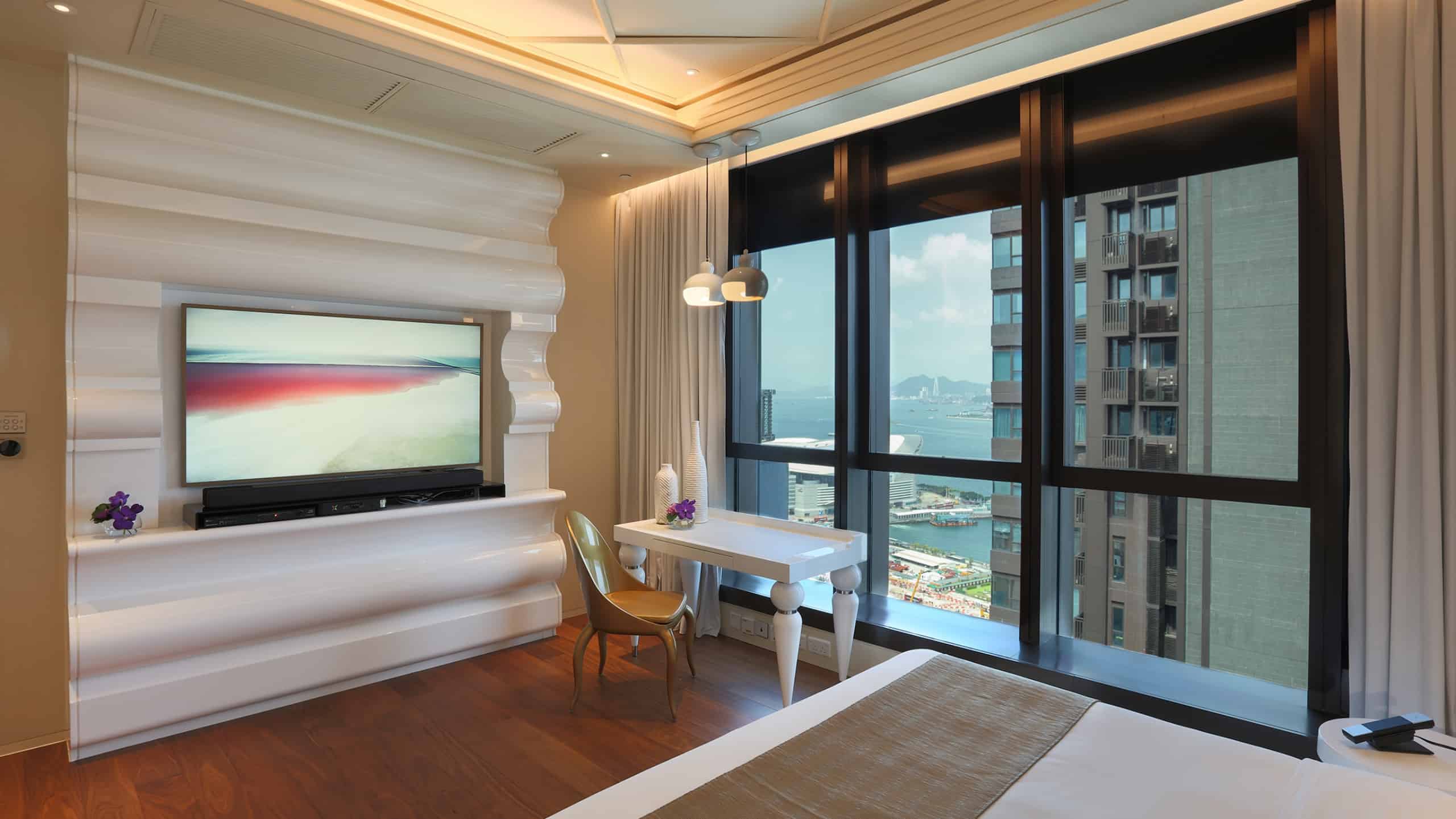 Mira Moon Penthouse Suite Bedroom