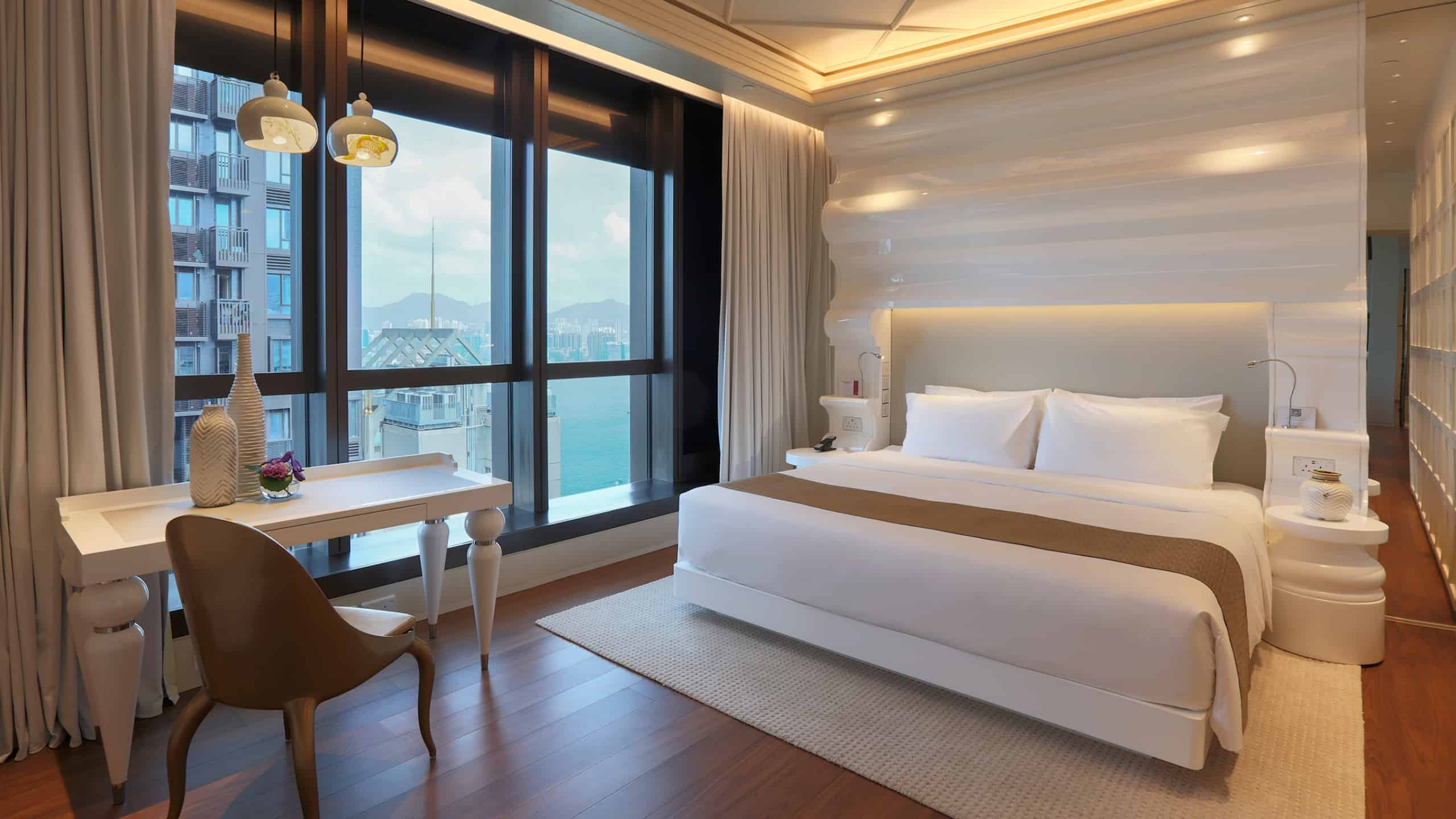 Mira Moon Penthouse Suite Bedroom